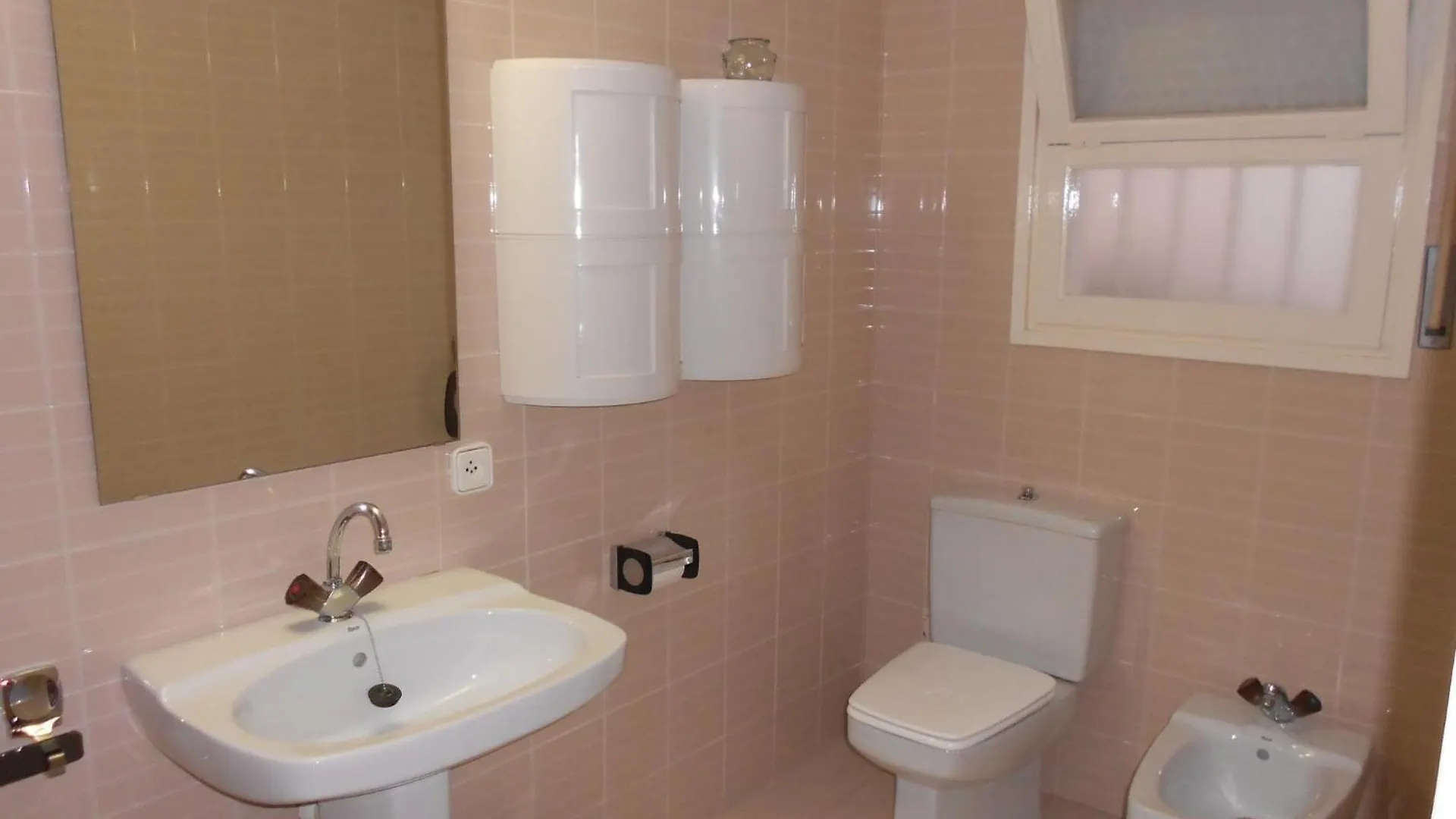 Stunning Apartment In Tossa De Mar With Wifi 0*,